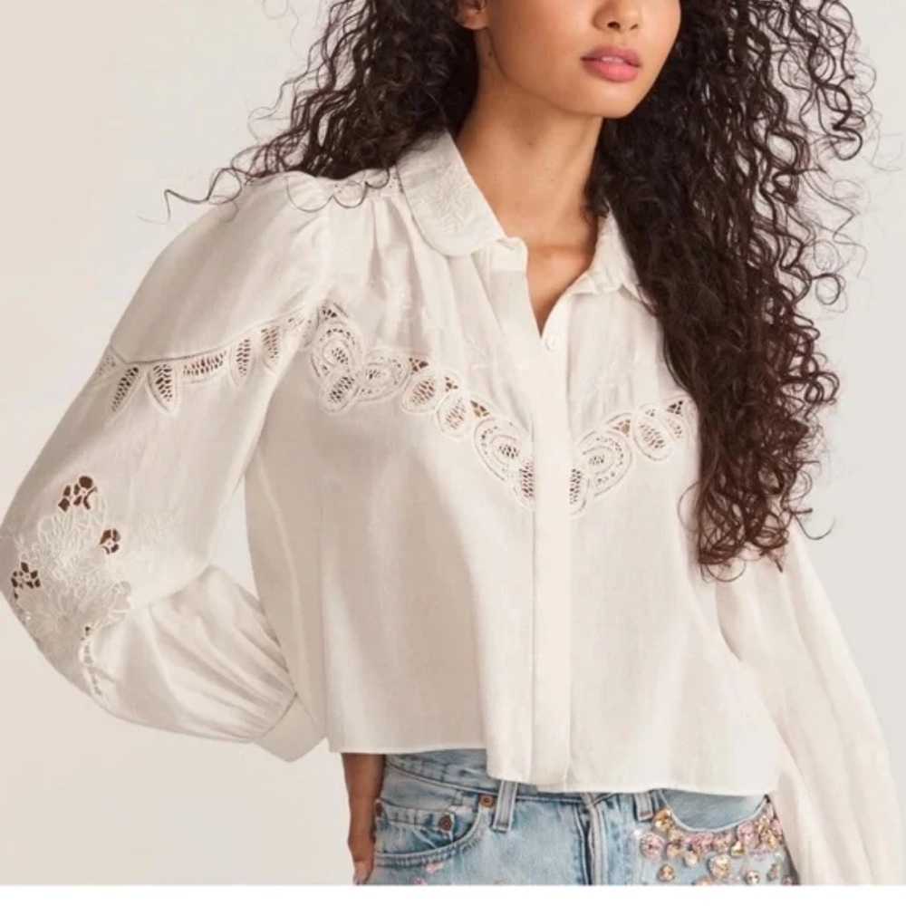 Christian Lacroix Embroidered shirt white
NWT
size large